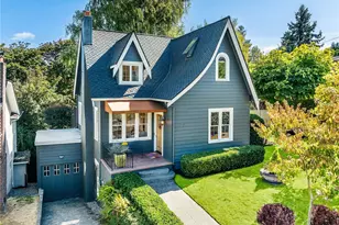 2520 Warren Ave N, Seattle, WA 98109 - Photo 1