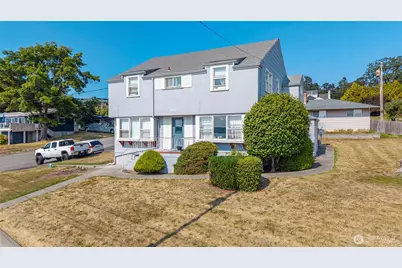 1610 SE Pioneer, Oak Harbor, WA 98277 - Photo 1