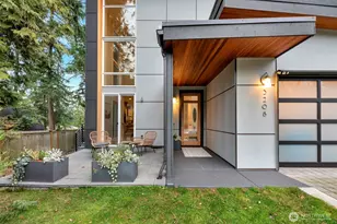 3208 89th Pl SE, Mercer Island, WA 98040 - Photo 1