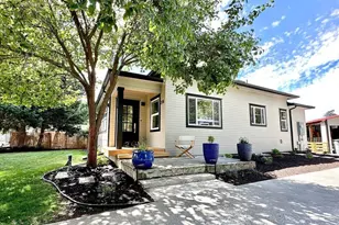 218 Warren St, Waitsburg, WA 99361 - Photo 1