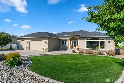 42 S Mandolin Avenue, East Wenatchee, WA 98802 - Photo 1