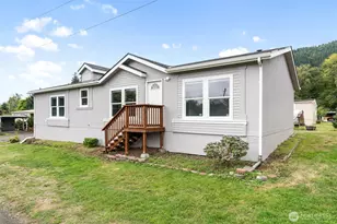 1050 Howard St, Raymond, WA 98577 - Photo 1