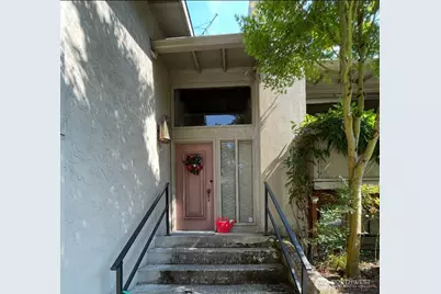 6560 W Mercer Way, Mercer Island, WA 98040 - Photo 1