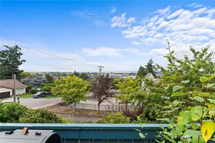 8200 Hennings Dr, Stanwood, WA 98292 - Photo 1