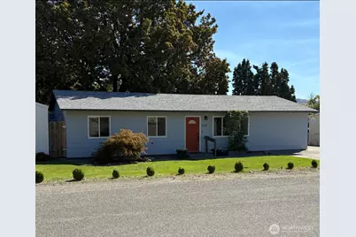 712 Sunrise Drive, Omak, WA 98840 - Photo 1