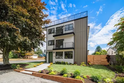 11256 Evanston Avenue N, Seattle, WA 98133 - Photo 1