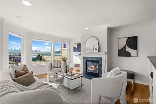 3919 Latona Ave NE, Seattle, WA 98105 - Photo 1