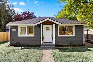 9739 Evanston Ave N, Seattle, WA 98103 - Photo 1