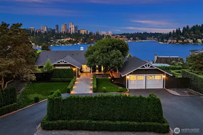 300 Overlake Drive E, Medina, WA 98039 - Photo 1