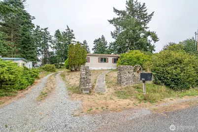 994 Diane Avenue, Oak Harbor, WA 98277 - Photo 1