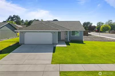 318 N Saratoga Way, Moses Lake, WA 98837 - Photo 1