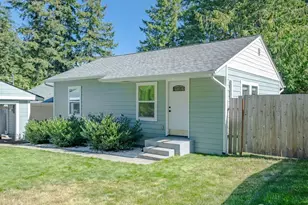 738 Eden Rd W, Bremerton, WA 98312 - Photo 1