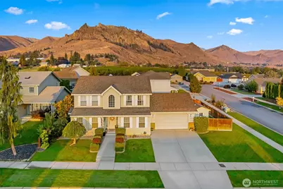 1502 Songbird Lane, Wenatchee, WA 98801 - Photo 1