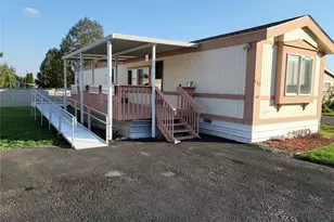 3010 W Peninsula Dr, Moses Lake, WA 98837 - Photo 1