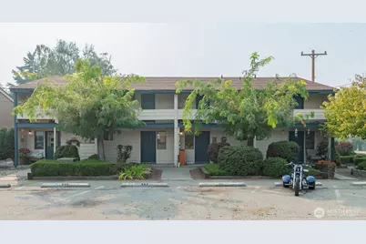 490 N Colorado Avenue N, East Wenatchee, WA 98802 - Photo 1