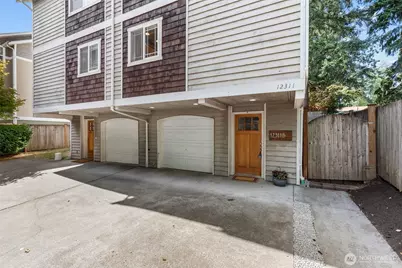 12311 Roosevelt Way NE #B, Seattle, WA 98125 - Photo 1