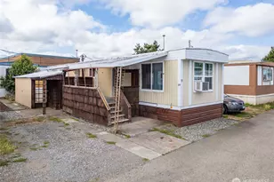 201 N Fifth St, Sequim, WA 98382 - Photo 1