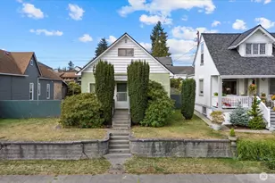 2310 Rockefeller Ave, Everett, WA 98201 - Photo 1