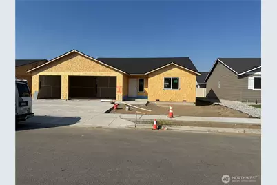 54 Salmon Drive, Wenatchee, WA 98801 - Photo 1