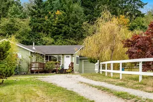 85 W Bradley Pl, Camano Island, WA 98282 - Photo 1