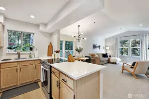 2600 SE 118th Ave, Bellevue, WA 98005 - Photo 1