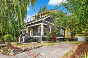 464 N 42nd St, Seattle, WA 98103 - Photo 1