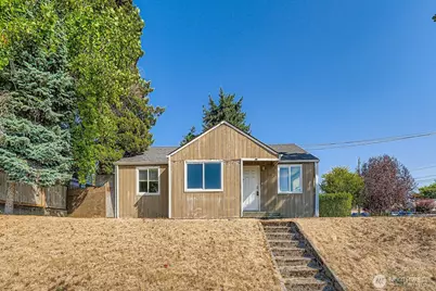 13610 8th Avenue SW, Burien, WA 98166 - Photo 1