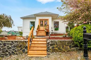1301 14th St, Anacortes, WA 98221 - Photo 1