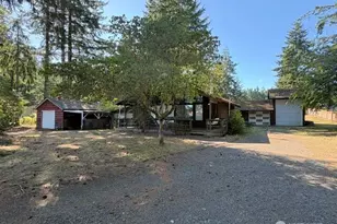 711 E Island Lake Dr, Shelton, WA 98584 - Photo 1