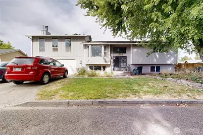 1125 SE Colonial Drive, College Place, WA 99324 - Photo 1