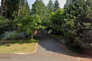 10624 Woodhaven Ln, Bellevue, WA 98004 - Photo 1