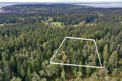 7307 Jewett Road, Clinton, WA 98236 - Photo 1