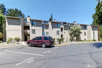 19855 25th Avenue NE #206, Shoreline, WA 98155 - Photo 1