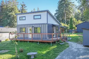 4318 Douglas St, Langley, WA 98260 - Photo 1