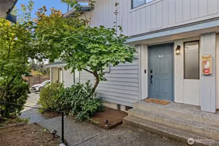 19230 15th Ave NE, Shoreline, WA 98155 - Photo 1