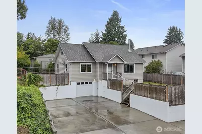 3515 Meadow Avenue N, Renton, WA 98056 - Photo 1