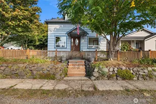 201 S Kentucky Ave, Granite Falls, WA 98252 - Photo 1