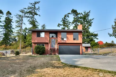 1594 Douglas Street, Oak Harbor, WA 98277 - Photo 1
