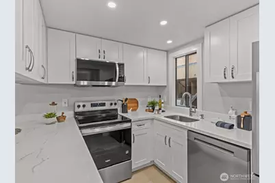 11201 3rd Avenue SE #39G, Everett, WA 98208 - Photo 1