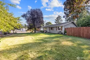 15852 B St E, Tacoma, WA 98445 - Photo 1