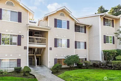 19230 Forest Park Drive NE #J131, Lake Forest Park, WA 98155 - Photo 1