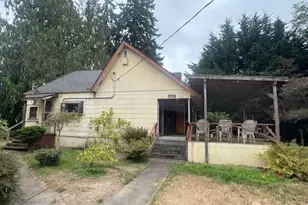 20220 33rd Ave NE, Lake Forest Park, WA 98155 - Photo 1