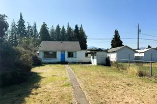 814 E 2nd St, Port Angeles, WA 98362 - Photo 1