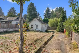 10217 12th Ave NE, Seattle, WA 98125 - Photo 1