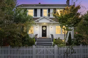 2202 5th Ave N, Seattle, WA 98109 - Photo 1