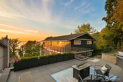 201 S State Street #B, Bellingham, WA 98225 - Photo 1