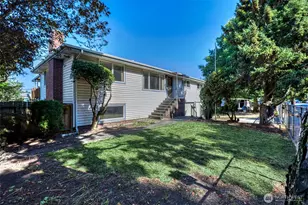 4504 S 124th St, Seattle, WA 98178 - Photo 1