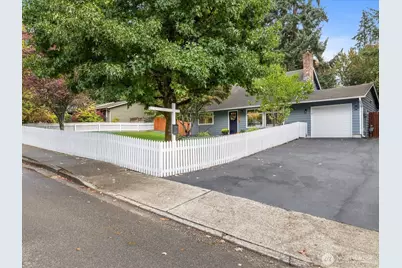 20815 23rd Avenue W, Lynnwood, WA 98036 - Photo 1