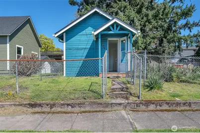203 Grant Street, Kelso, WA 98626 - Photo 1