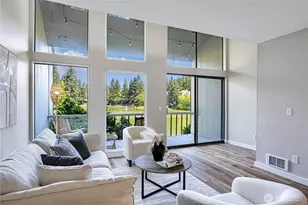 13846 NE 60th Way, Redmond, WA 98052 - Photo 1